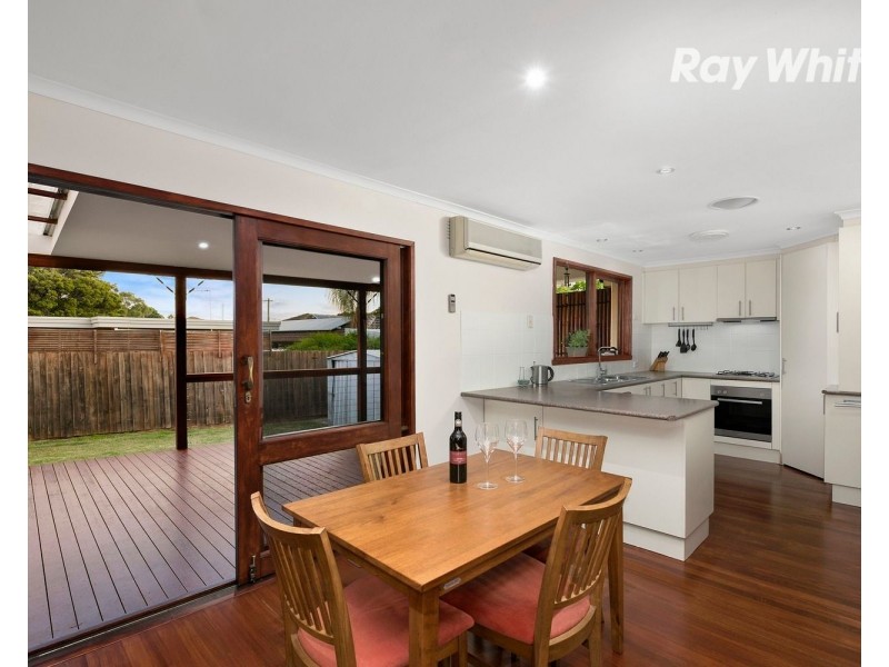 11 Seaton Drive, Dingley Village VIC 3172