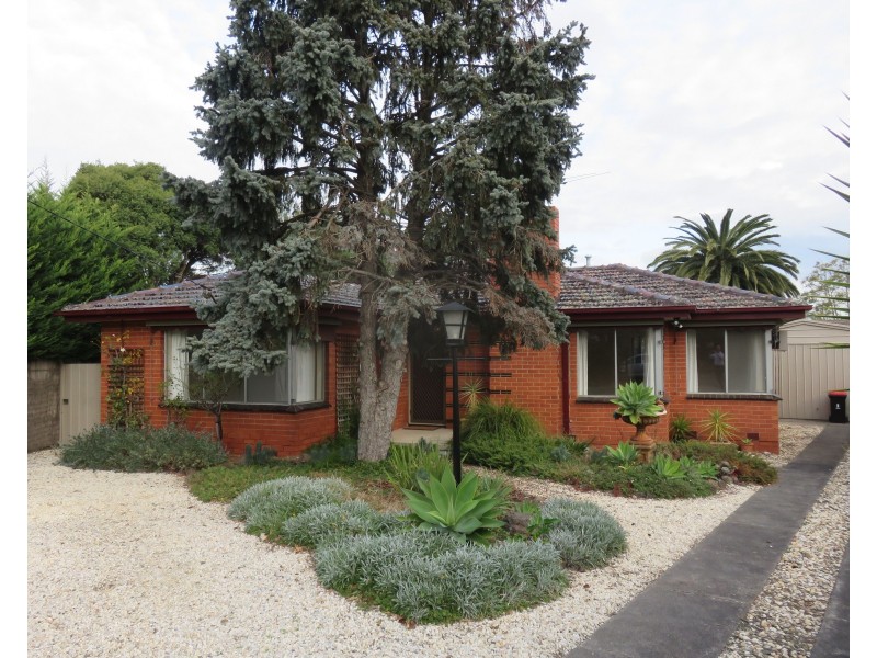 2 Connell Close, Dingley Village VIC 3172