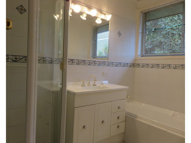 2 Connell Close, Dingley Village VIC 3172