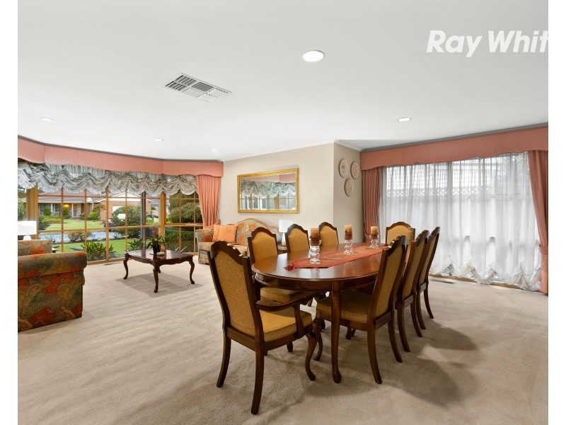 12 Higgins Close, Dingley Village VIC 3172