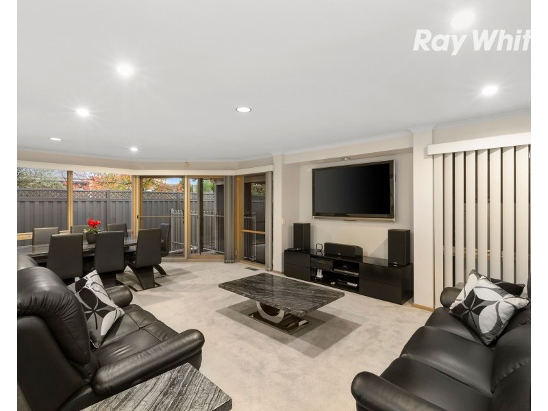 12 Higgins Close, Dingley Village VIC 3172