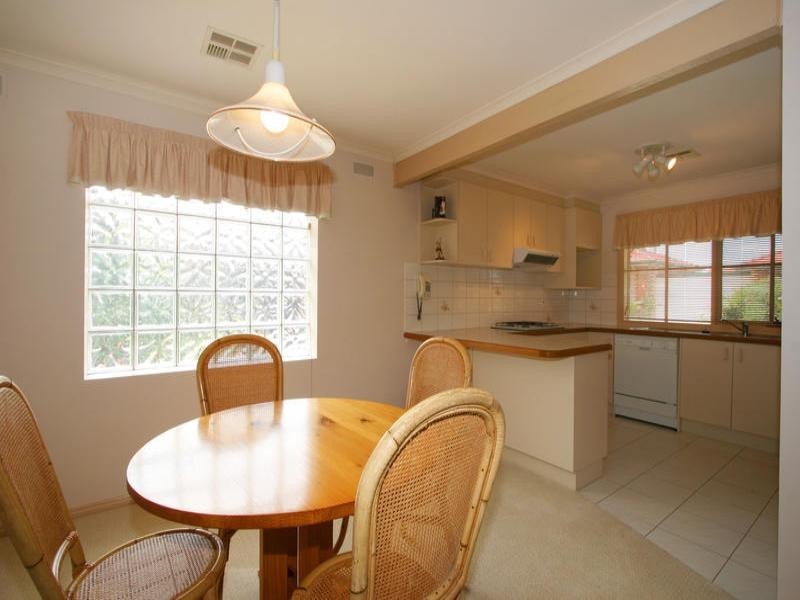 21 Oploo Court, Dingley Village VIC 3172