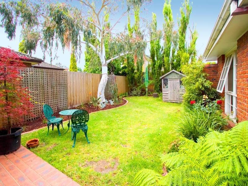 7 Holland Avenue, Dingley Village VIC 3172