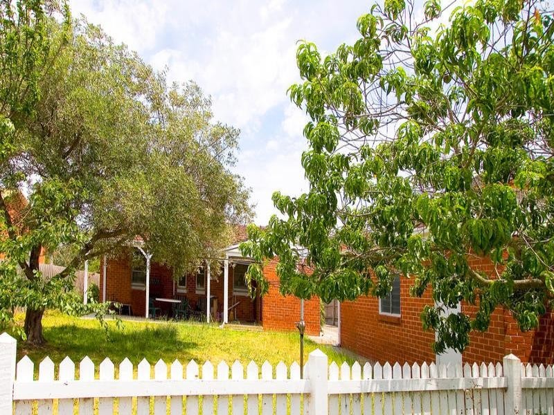 16 Swyer Street, Hampton VIC 3188