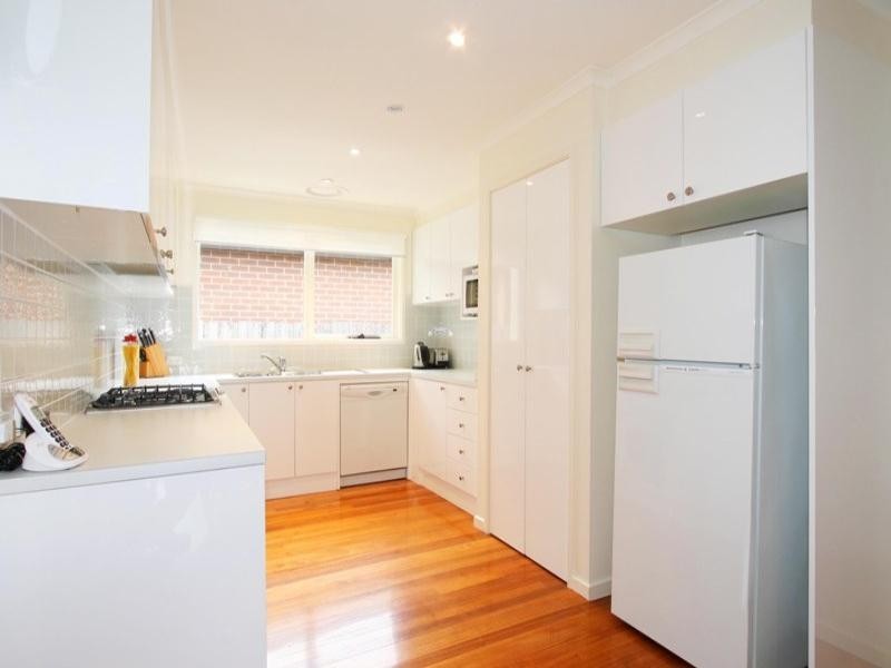 16 Botany Court, Dingley Village VIC 3172