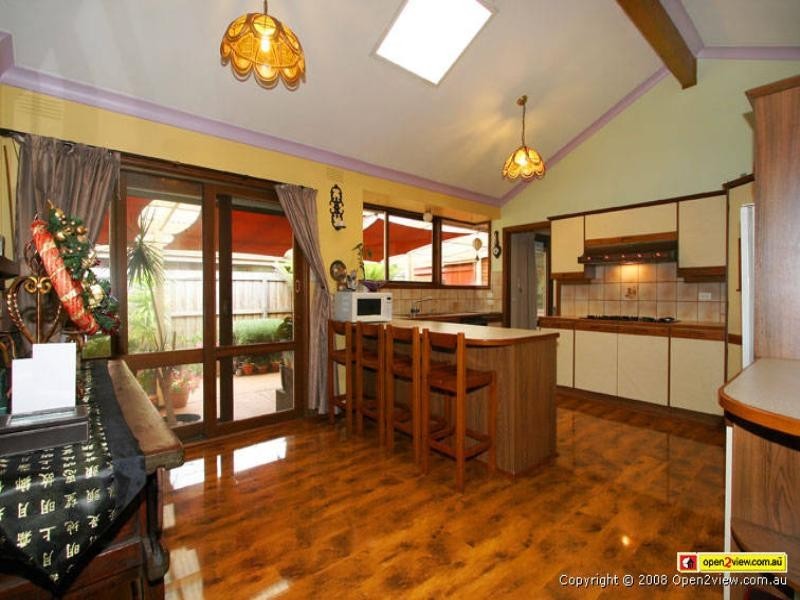 6 McArdle Street, Dingley Village VIC 3172