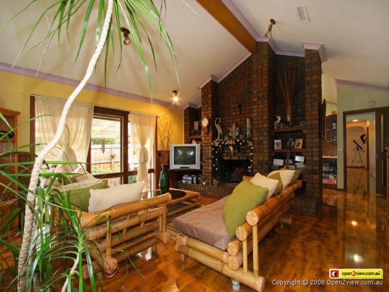 6 McArdle Street, Dingley Village VIC 3172