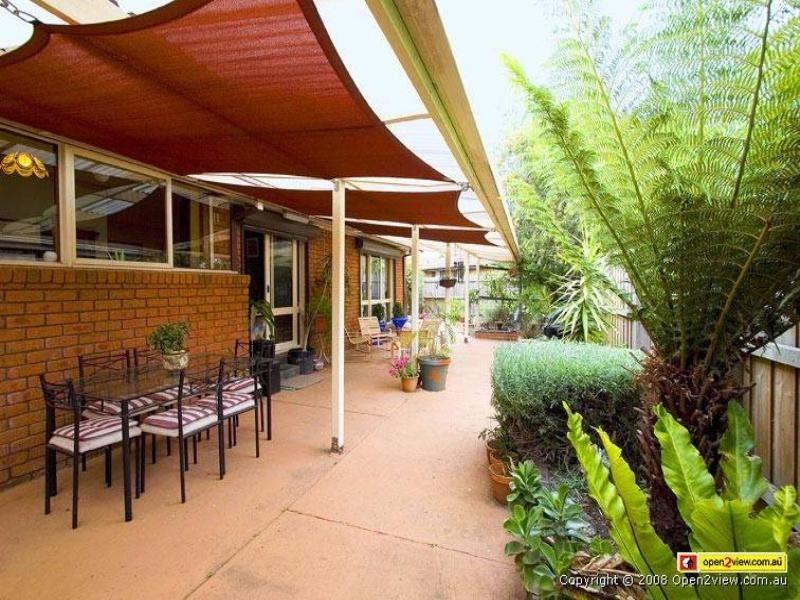 6 McArdle Street, Dingley Village VIC 3172