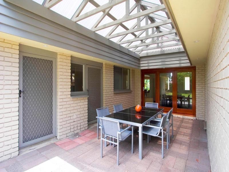 27 Rhoda Street, Dingley Village VIC 3172