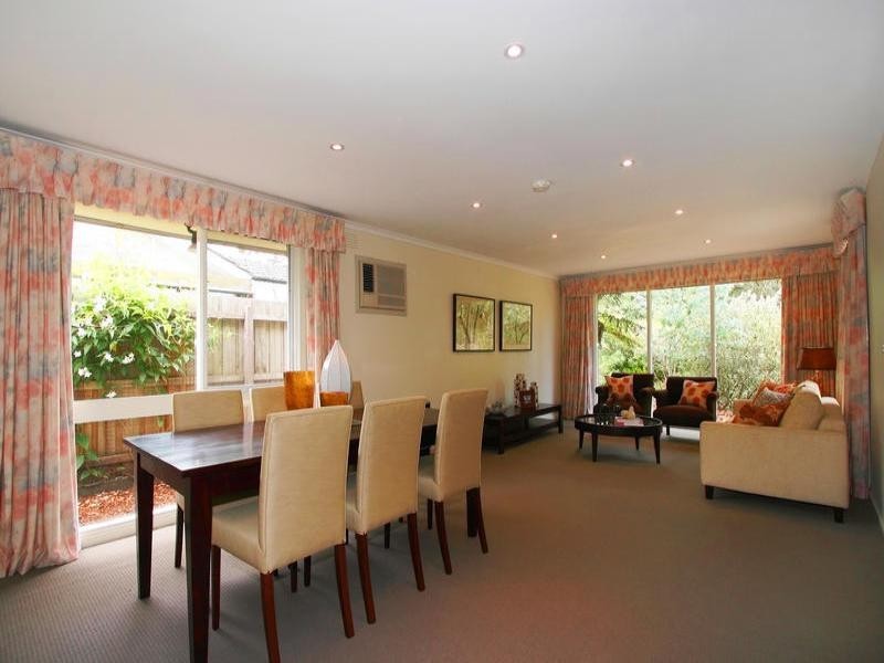 27 Rhoda Street, Dingley Village VIC 3172