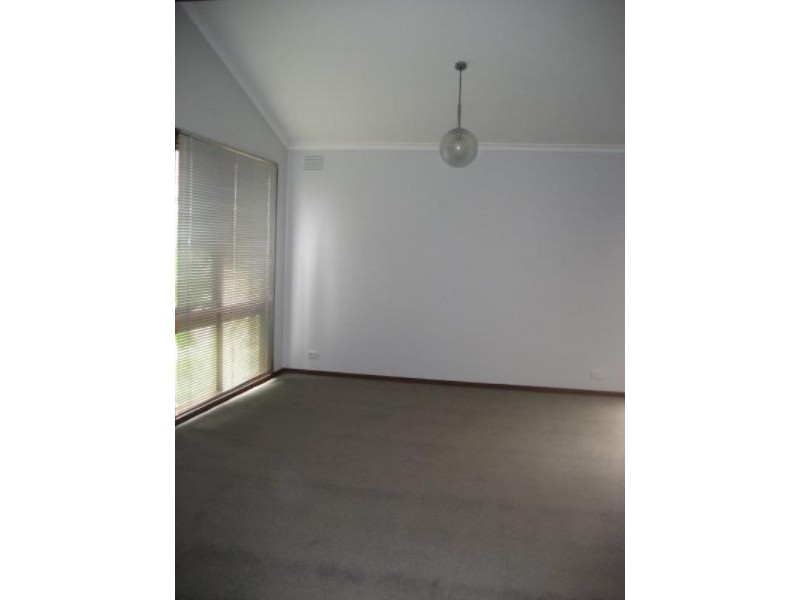 4 Boronia Court, Keysborough VIC 3173