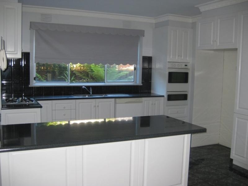 72 Village Drive, Dingley Village VIC 3172