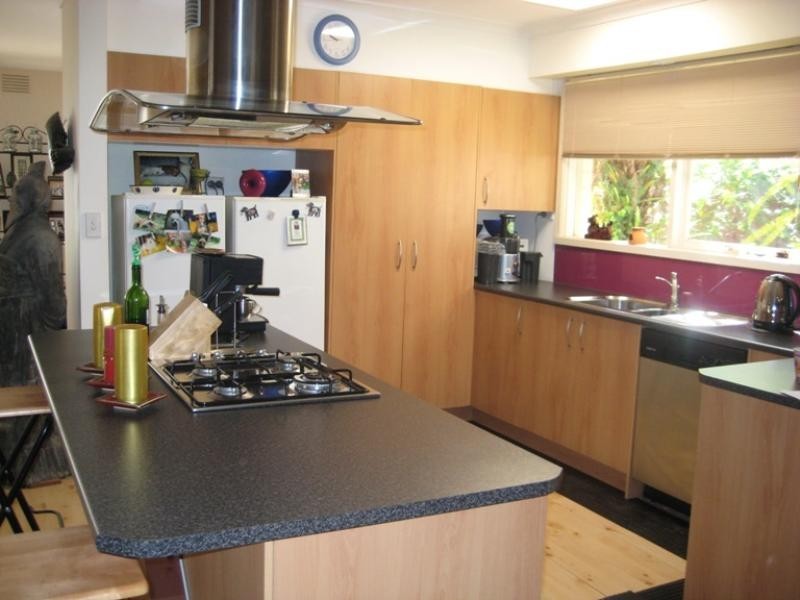 2 Cormorant Place, Dingley Village VIC 3172