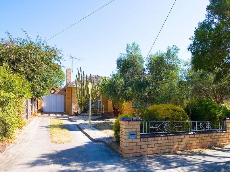 10 Newry Street, Cheltenham VIC 3192