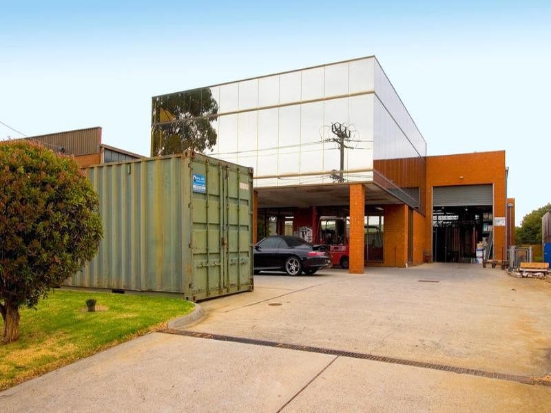 19 Hinkler Road, Mordialloc VIC 3195