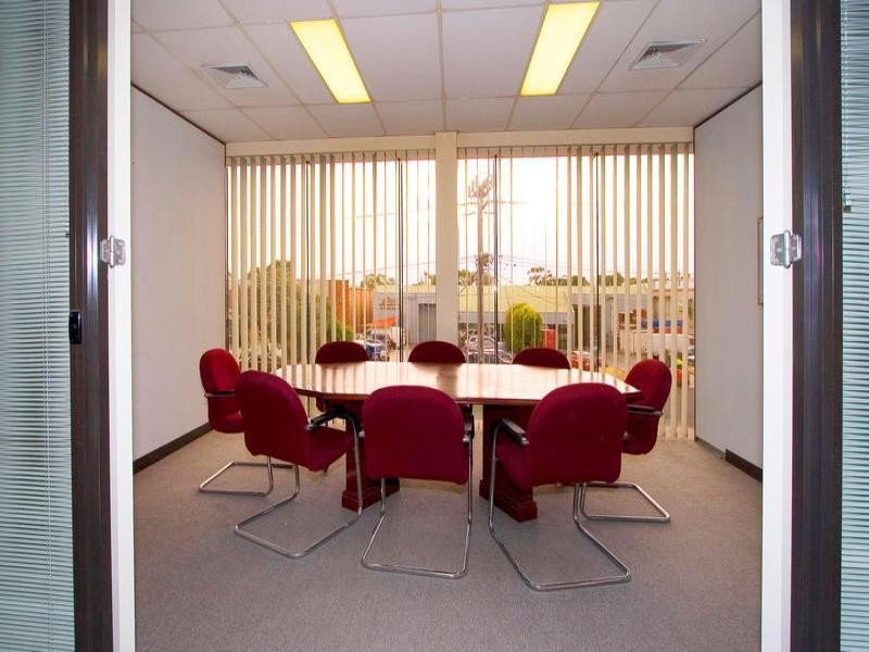 19 Hinkler Road, Mordialloc VIC 3195