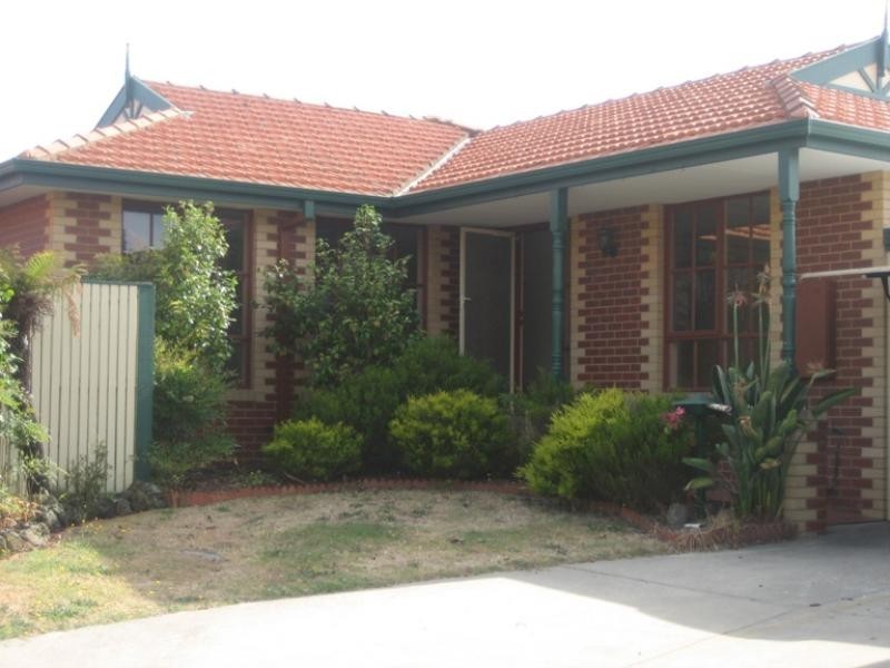 24 Oploo Court, Dingley Village VIC 3172