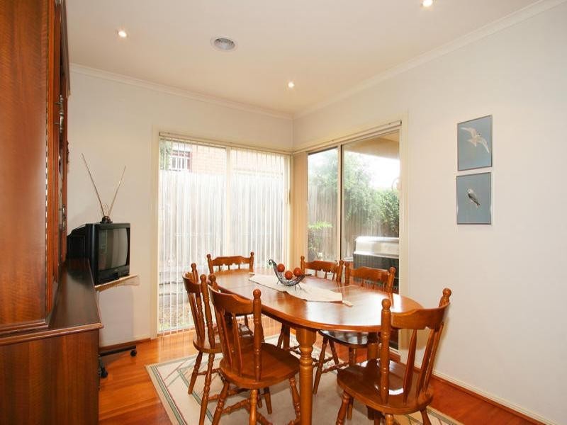 35 Wheatland Crescent, Dingley Village VIC 3172