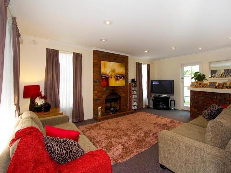 4 Bogey Court, Dingley Village VIC 3172