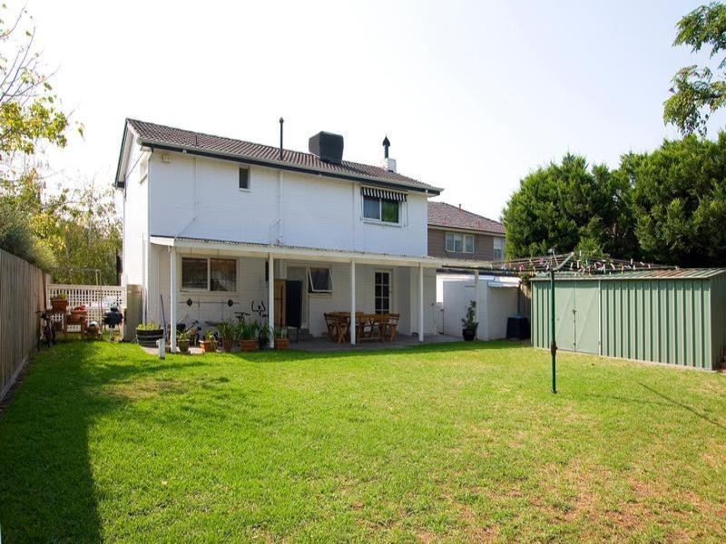 4 Bogey Court, Dingley Village VIC 3172