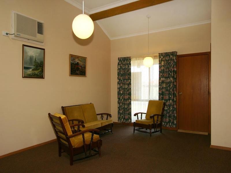 4/52 Centre Dandenong Road, Dingley Village VIC 3172