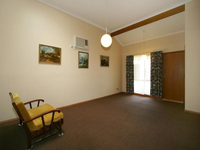 4/52 Centre Dandenong Road, Dingley Village VIC 3172