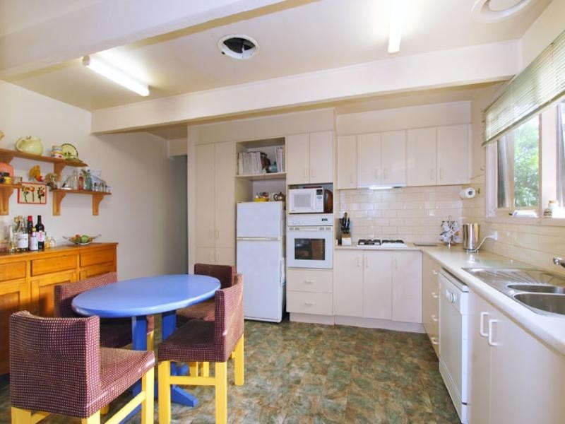 14 Toorak Drive, Dingley Village VIC 3172