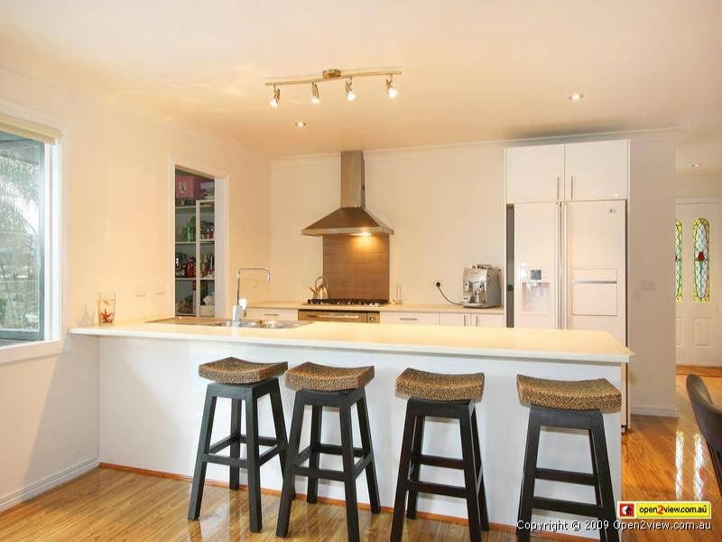 5 Metung Court, Dingley Village VIC 3172