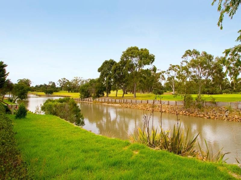 47 Higgins Close, Dingley Village VIC 3172