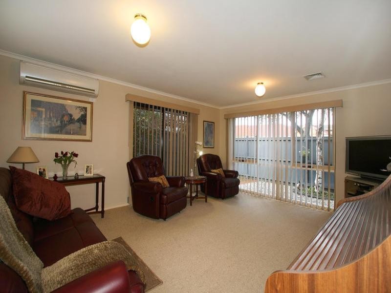 1 Lakeland Court, Dingley Village VIC 3172
