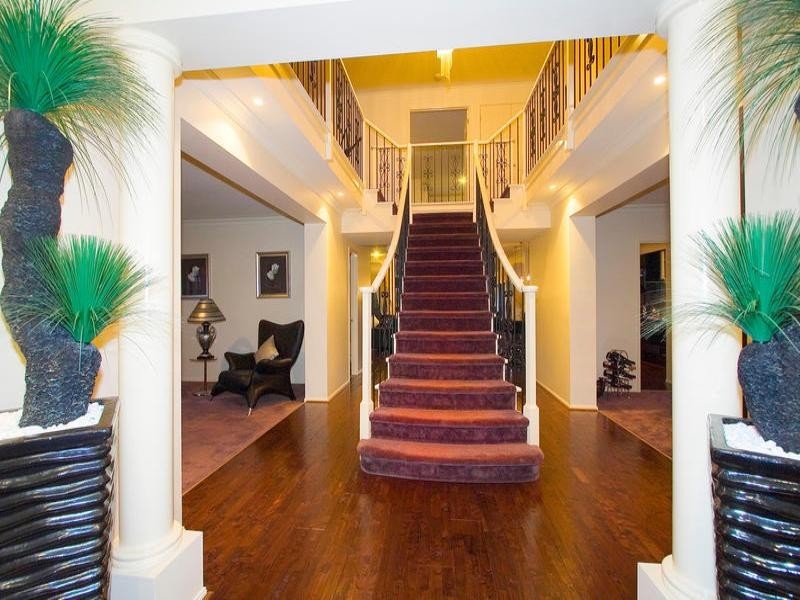 4 Harrier Court, Dingley Village VIC 3172