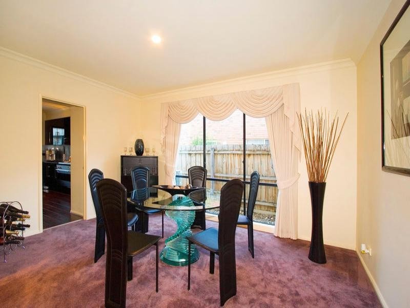 4 Harrier Court, Dingley Village VIC 3172