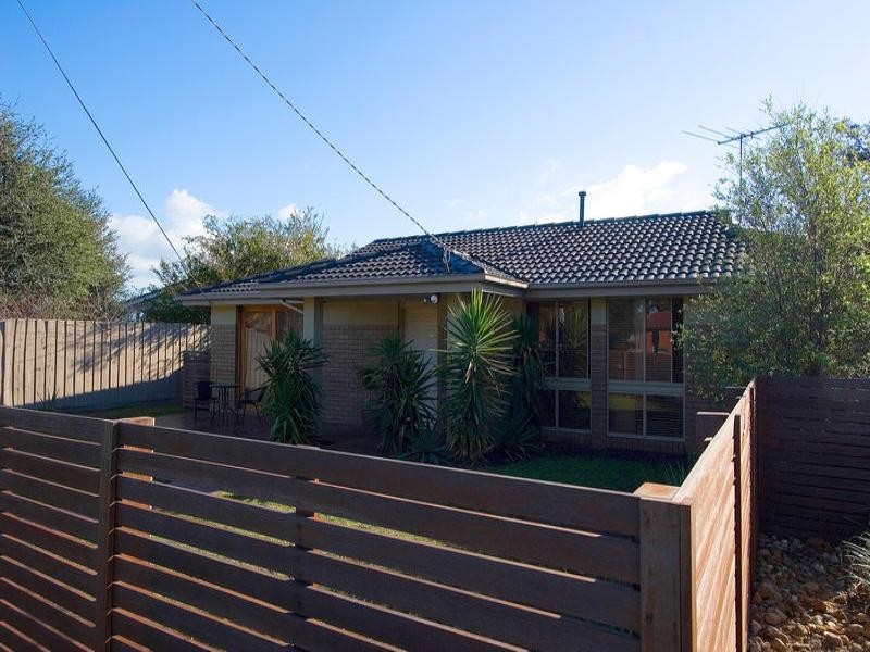 28 Bayville Drive, Dingley Village VIC 3172