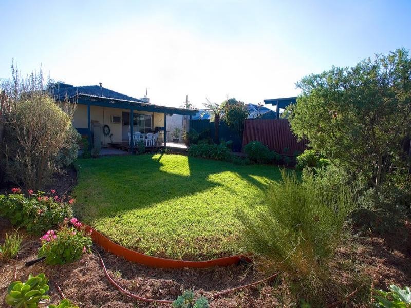 5 Pauline Avenue, Dingley Village VIC 3172