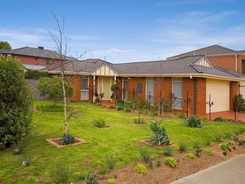 22 Caruana Drive, Dingley Village VIC 3172