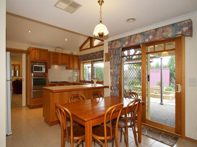 22 Caruana Drive, Dingley Village VIC 3172