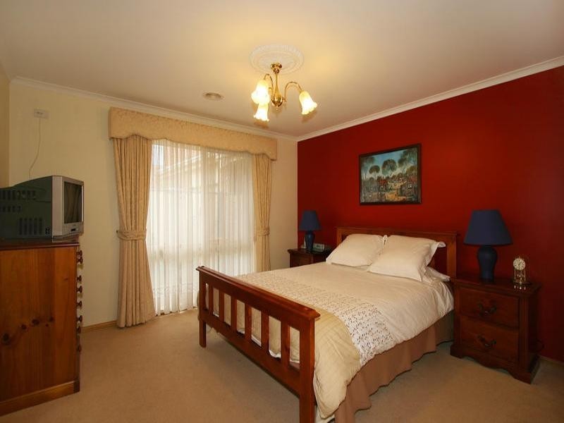 22 Caruana Drive, Dingley Village VIC 3172