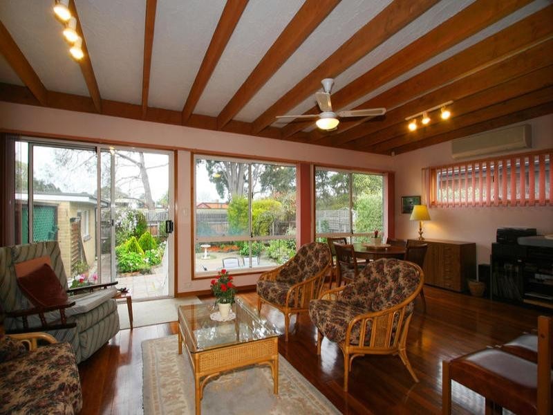 6 Kingswood Drive, Dingley Village VIC 3172