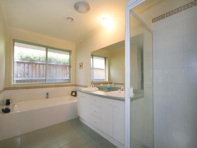 136 Spring Road, Dingley Village VIC 3172