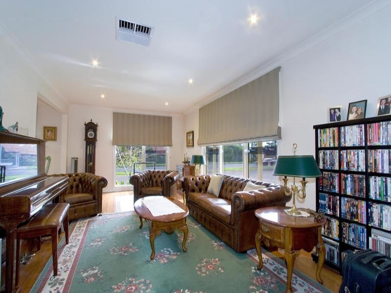 21 Centre Dandenong Road, Dingley Village VIC 3172