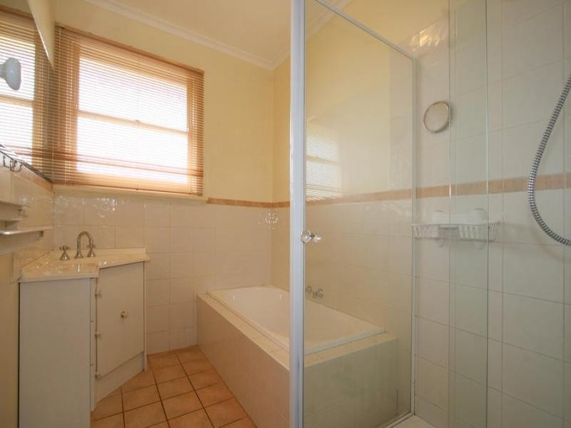 4/10 Jarrahdale Street, Cheltenham VIC 3192