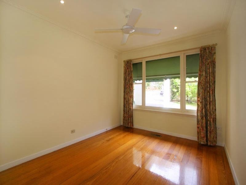 4/10 Jarrahdale Street, Cheltenham VIC 3192