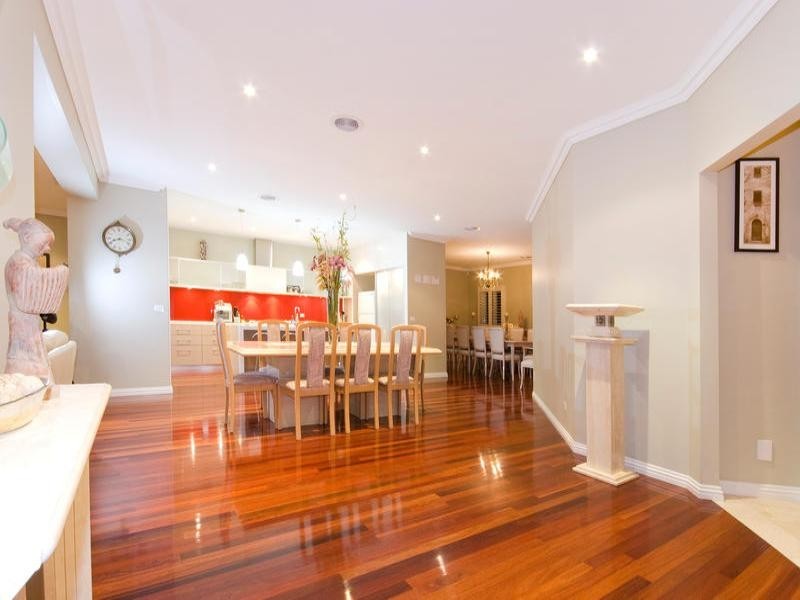 1 Peppertree Place, Cheltenham VIC 3192