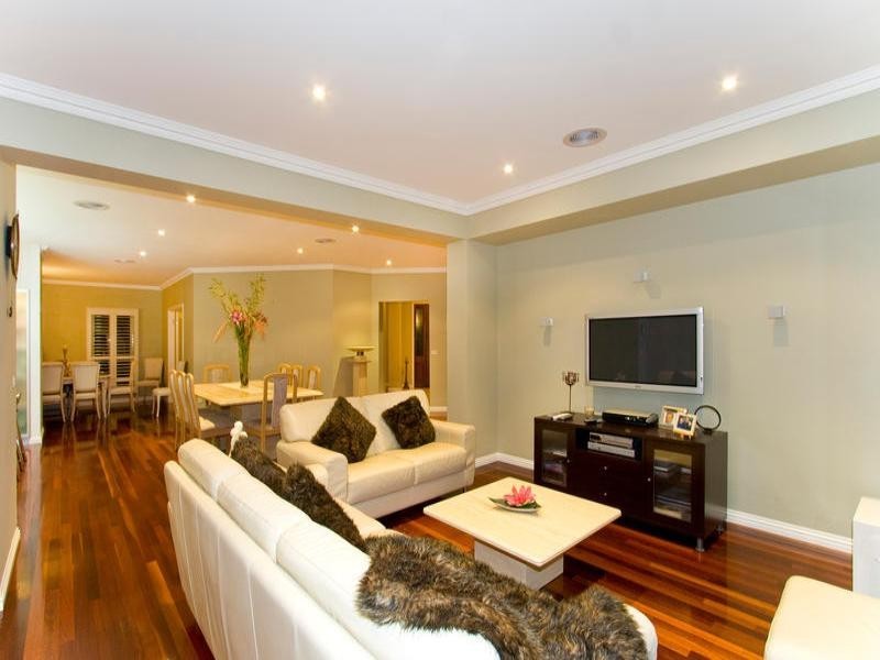 1 Peppertree Place, Cheltenham VIC 3192