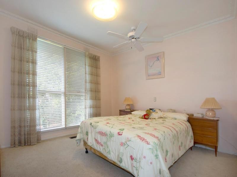 1 Fairview Avenue, Cheltenham VIC 3192