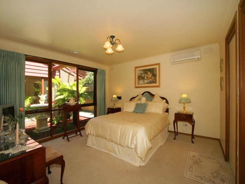 11 Cannery Place, Dingley Village VIC 3172