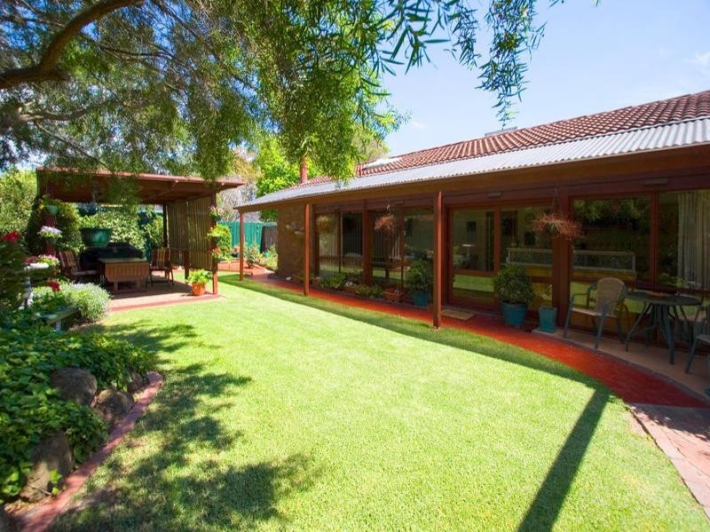 11 Cannery Place, Dingley Village VIC 3172