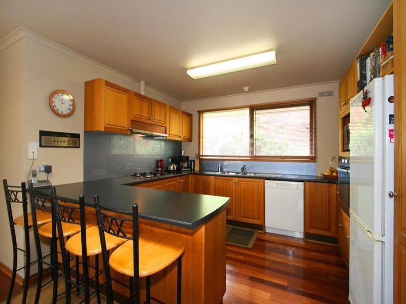 1 Attenborough Court, Dingley Village VIC 3172