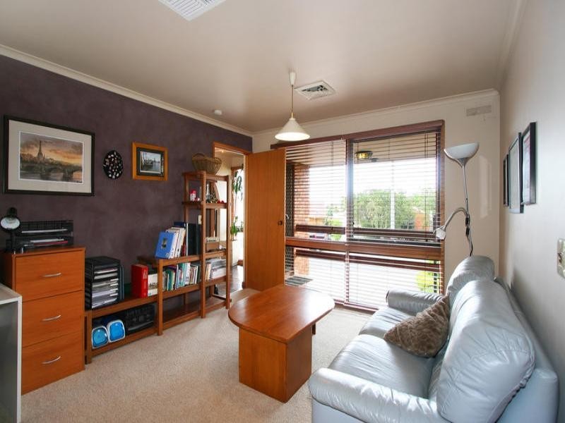 1 Attenborough Court, Dingley Village VIC 3172