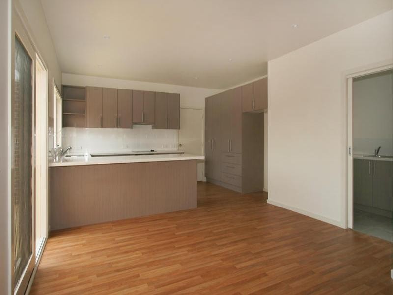 1/65 Howard Road, Dingley Village VIC 3172